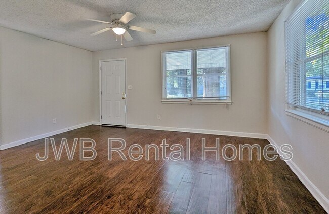 Photo - 2567 Beaverbrook Pl