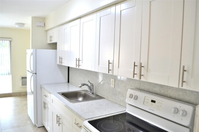 Photo - 4209 NE 21st Ave