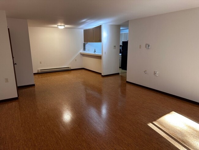 Photo - Spacious 2 bed 1.5 bathroom Condominium