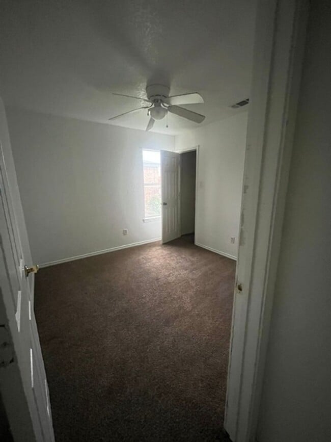 Photo - 3303 Toledo Dr Unit C