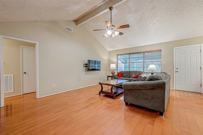 Photo - 2122 Heritage Colony Dr