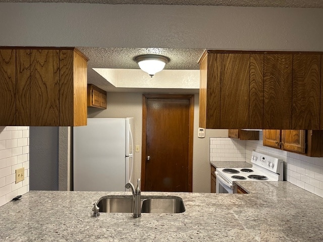 Photo - 13733 Fairhill Ave