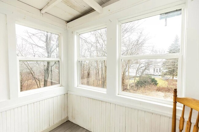 Photo - 40 Wilford St Unit 1