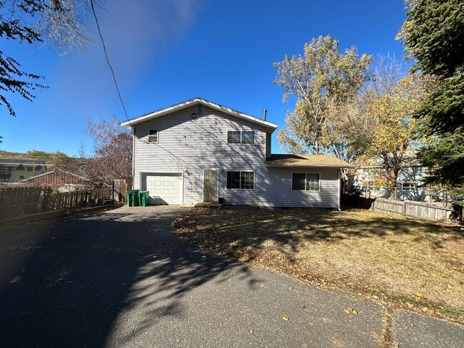 Building Photo - 2510 Bly St Rental