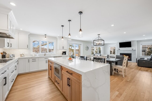 Photo - 6 Stanwood Pt