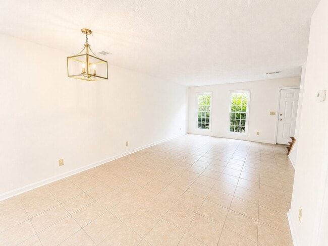 Photo - 1323 Sweet Pine Dr