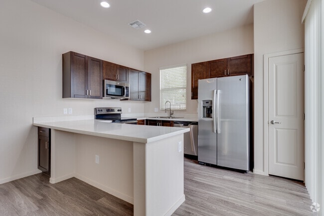 2BR, 2BA - 962SF - Keller Town Square