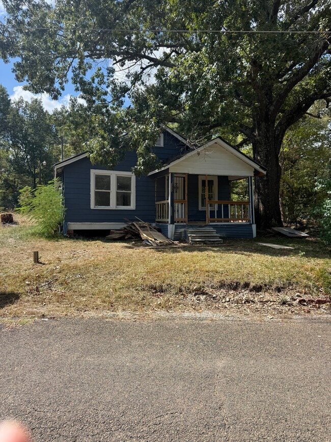 Building Photo - 1604 Harris St