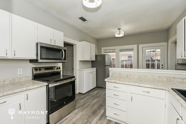 Photo - 114 Scurlock Ave