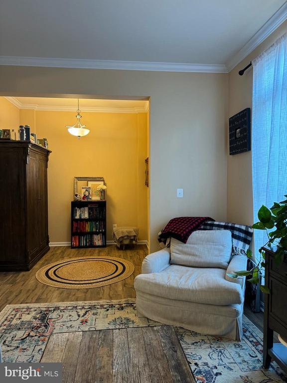 Photo - 22949 Fanshaw Square