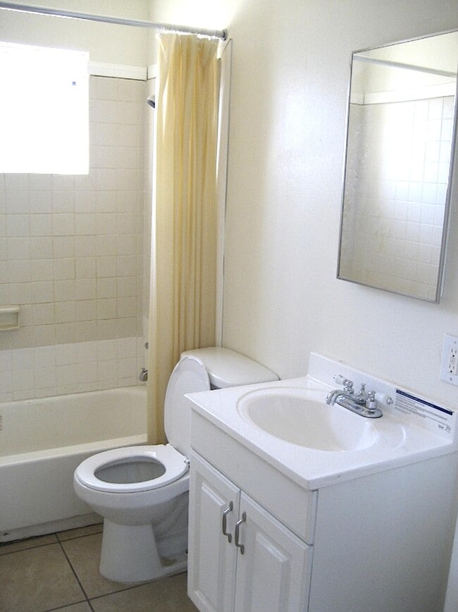 Photo - 10340 E Vernon Ave