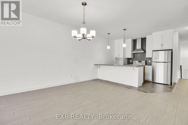 Photo - 230 Cypress St