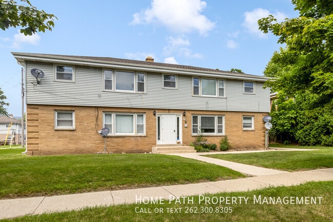Building Photo - 234 W Newhall Ave Unit 2