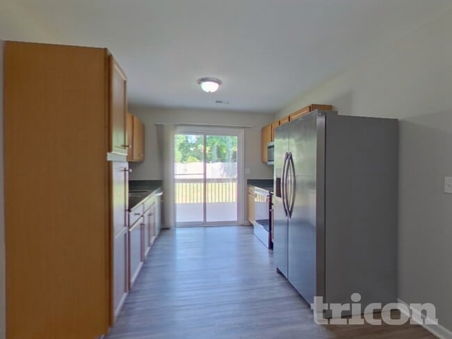 Photo - 225 Eagle Pointe Dr