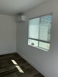 Photo - 8025-8024 Gardendale St