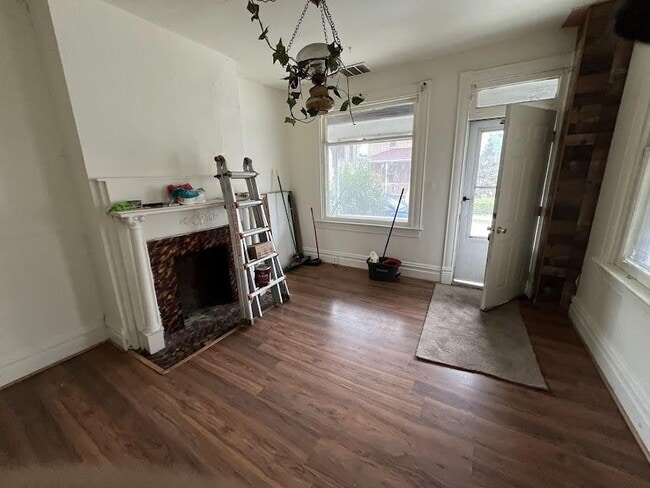 Photo - 504 Woodward Ave