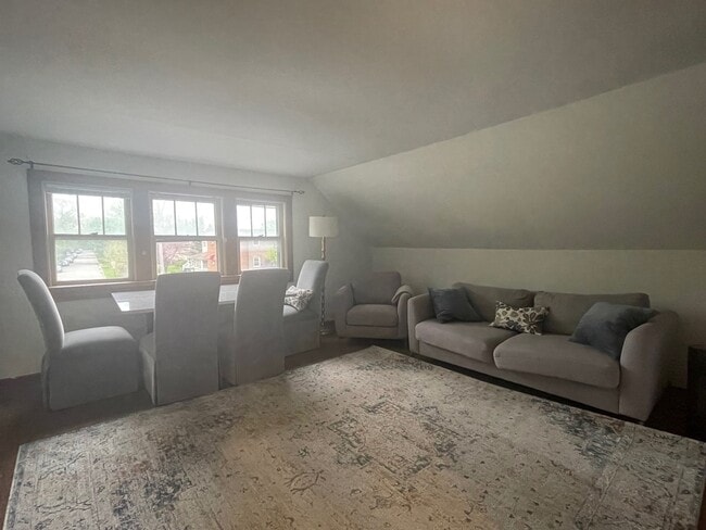 Photo - 1105 W Touhy Ave Unit 2