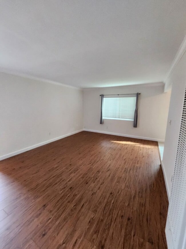 Photo - Remodeled 2 Bedroom Condo