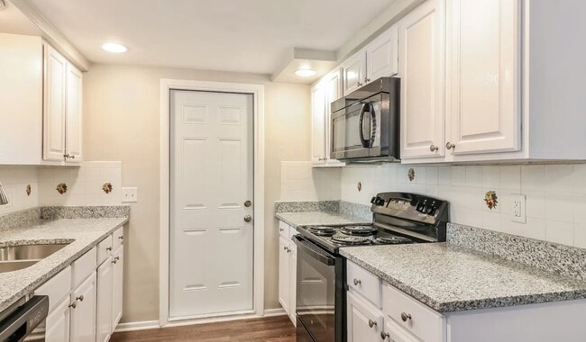 Photo - 5321 Sparrow Dr