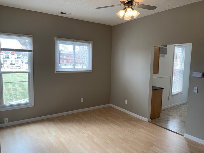 Photo - 2428 4th Ave