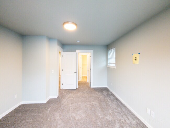 Photo - 2494 SW Coho St