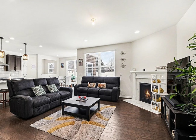 Photo - 49772 Shoreline Dr