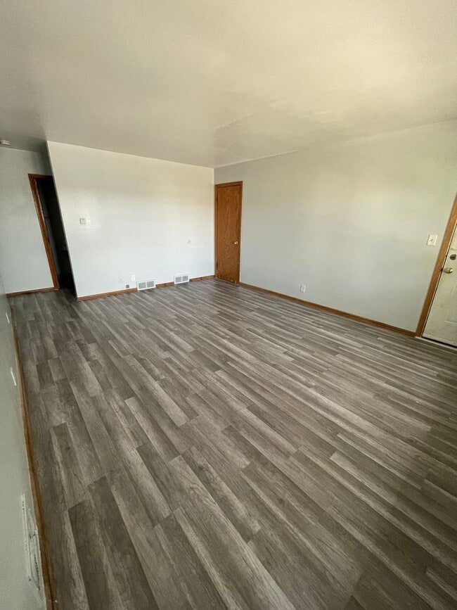 Photo - Large 3bed/1.5 bath unit! Unit Apt. 3