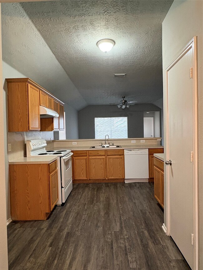 Photo - 20002 Parkstone Bend Ln