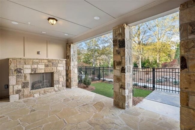 Photo - 410 Townly Ct