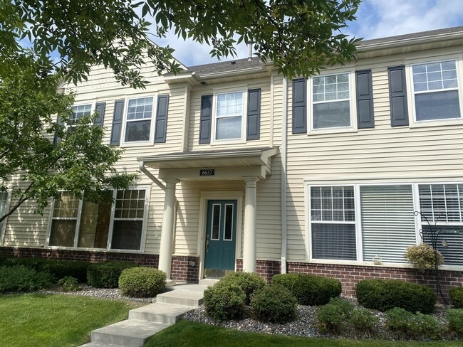 Photo - 6637 Lamplight Dr