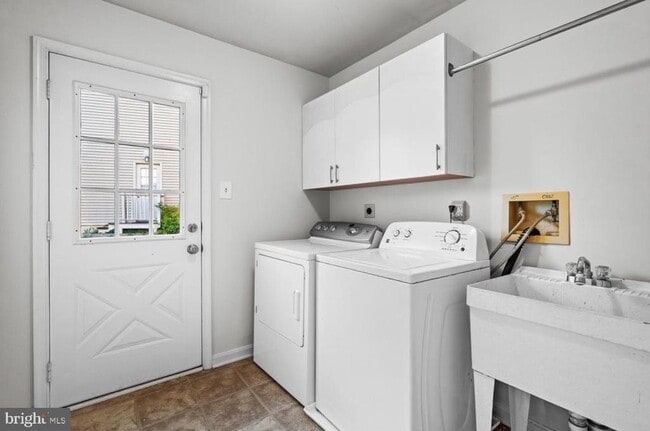 Photo - 25 Whittingham Cir