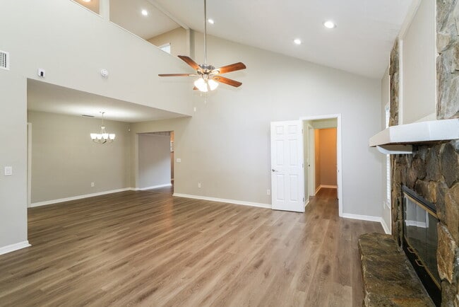 Photo - 8105 N Fremont Ave