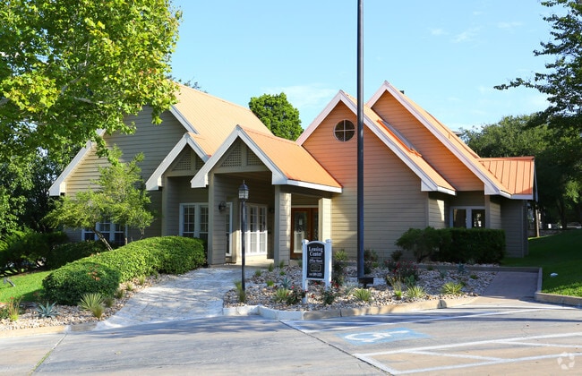 Building Photo - Lexington Hills Rental
