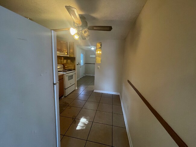 Photo - 103 W 17th St Unit 1