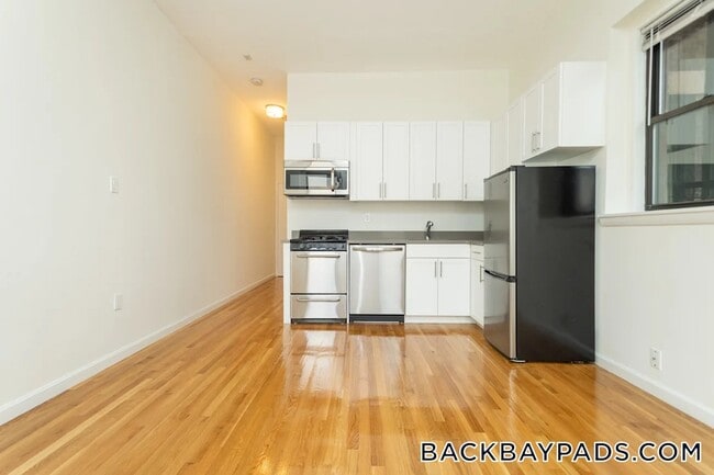 Photo - 179 St Botolph St Unit 6