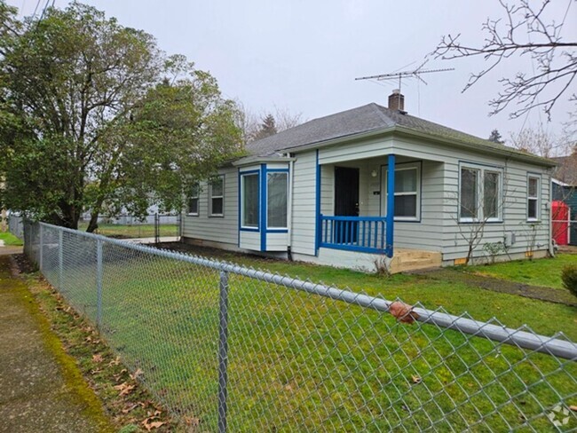 Building Photo - 2Bd/1Ba Single Story House - Available to ...