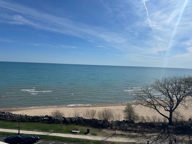 Photo - 550 Sheridan Square