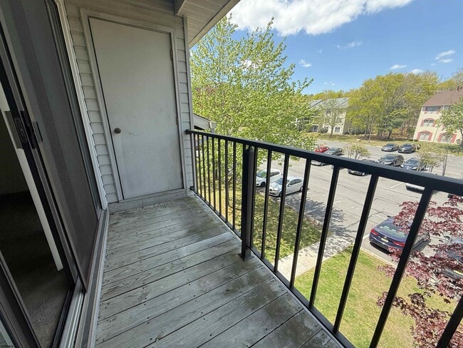 Photo - 81 Colonial Ct Unit 81