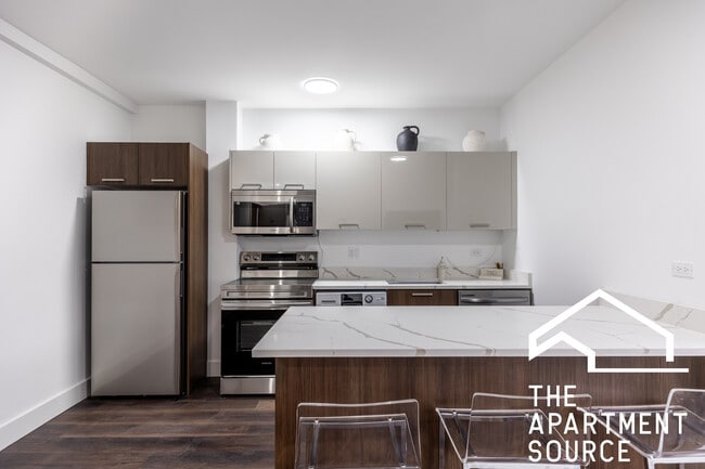 Photo - 1553 W Hollywood Ave Unit 204