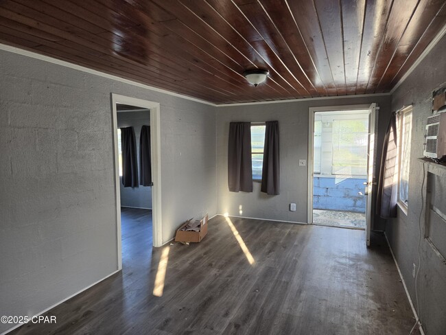 Building Photo - 205 W Toledo Pl Rental
