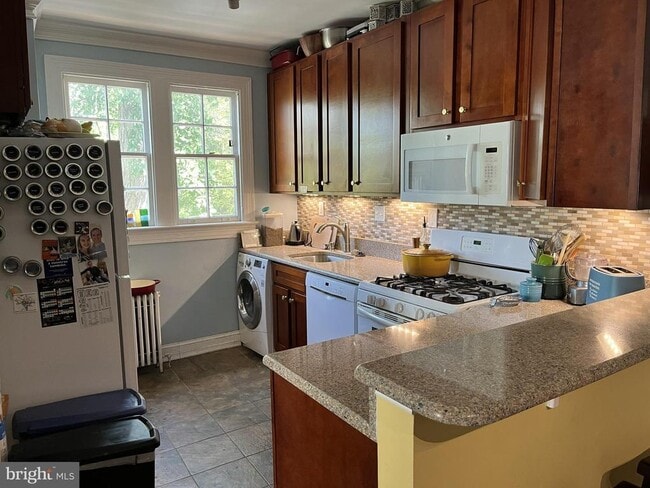 Photo - 1404 26th St NW Unit 4