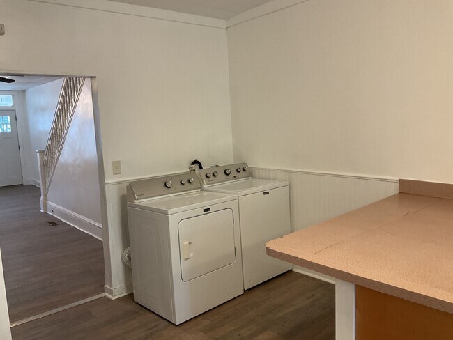 Photo - 1146 1/2 Derry St, Hbg, Pa. 17104