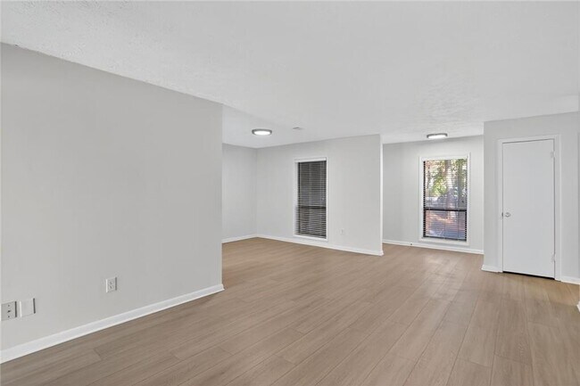 Photo - 8740 Roswell Rd Unit 9C