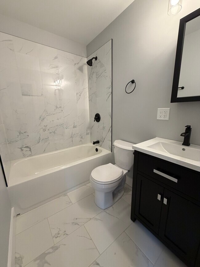 Photo - 2221 W 21st Pl