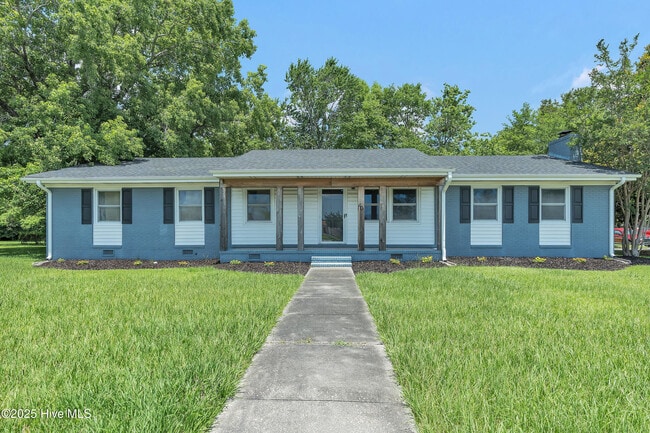 Building Photo - 401 Oakwood Ave Rental