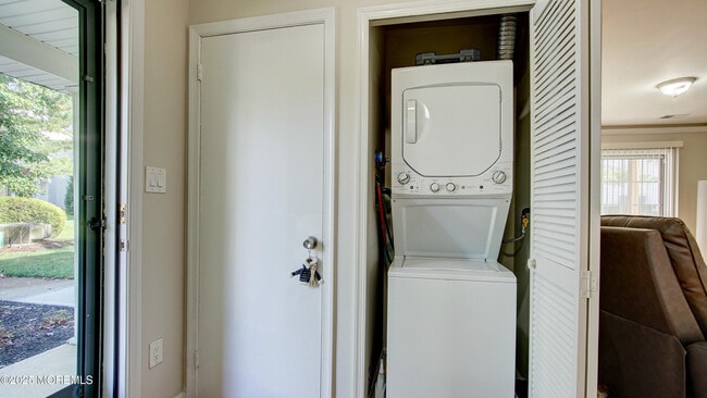 Photo - 227 Paddington Ct Unidad 7-7