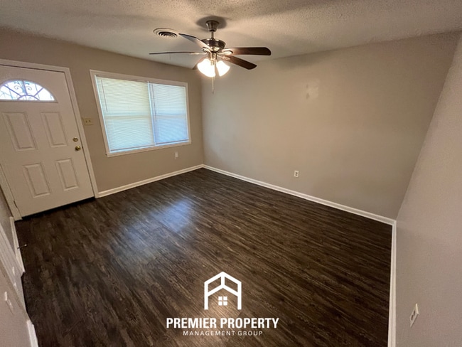Photo - Charming 3BR/2BA in 38118 | Gleaming Hardwood Floors, Dining Area & Huge Yard