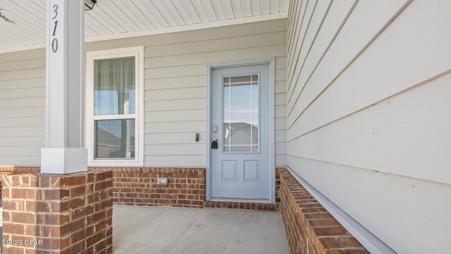 Photo - 310 Confidence Wy