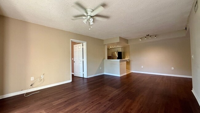 Photo - 2/2 First Floor with Garage + Lake View – Grand Isles