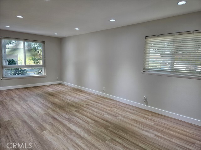 Photo - 4068 Av. Sevilla